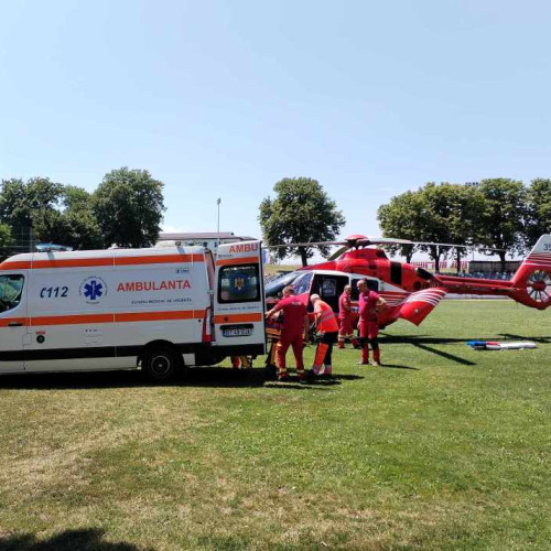 Bărbat din Botoșani, transportat urgent la Iași cu elicopterul SMURD