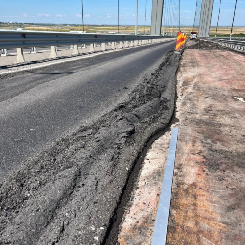 Lucrările de refacere a asfaltului pe Podul Brăilei vor fi finalizate până în toamnă