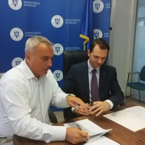 Primarul din Bacia a semnat un contract pentru un parc fotovoltaic
