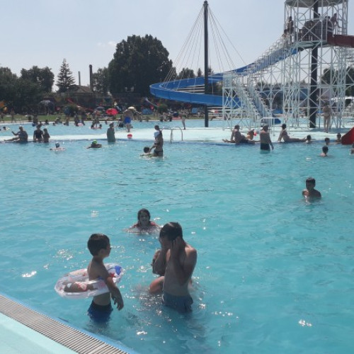 Complexul Weekend din Târgu Mureș, pe locul 5 în topul celor mai bine cotate ștranduri și aqua park-uri din România