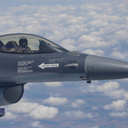 Dezinformare pe canale de propagandă rusești despre misiuni cu aeronave F-16 decolate din România. Ce spune Ministerul Apărării