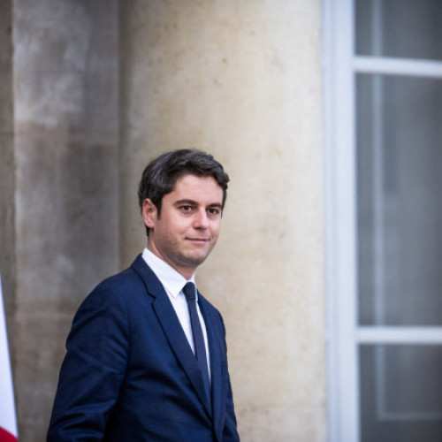 Emmanuel Macron a acceptat demisia Guvernului Attal; Negocierile pentru formarea coaliției guvernamentale continuă