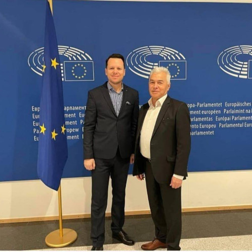 Adrian Chitescu a demisionat din funcția de subprefect al județului Dâmbovița