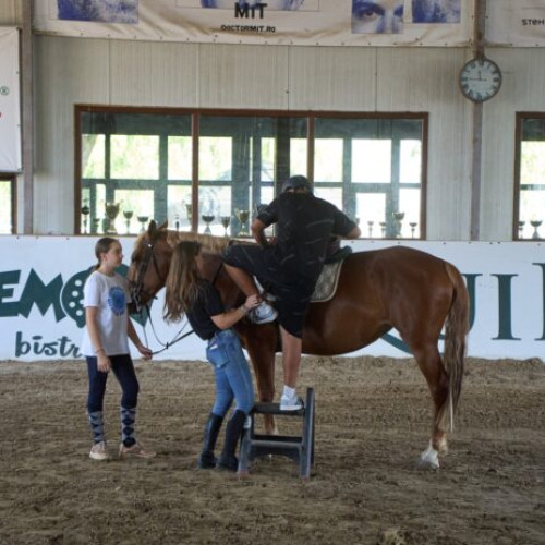 Prima zi de tabără pentru elevii din Școala Gimnazială Nr. 1 Glina