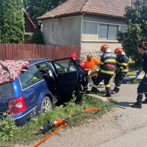 Accident rutier cu victime și pagube materiale în Reghin