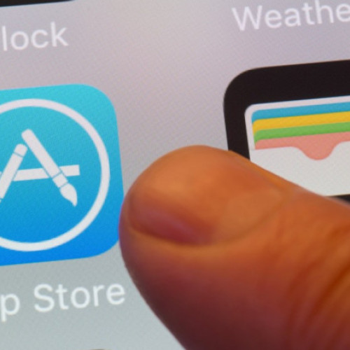 Instagram revine în topul aplicațiilor descărcate