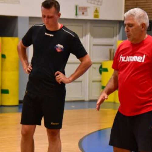 Echipa de handbal masculin începe pregătirea pentru noul sezon sub conducerea lui Gabriel Armanu