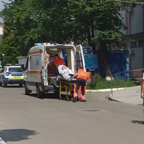 Femeie din judetul Botosani, transportată de urgență la Suceava după ce a fost mușcată de un șarpe