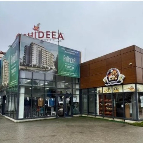 Un complex comercial important din Botoșani, scos la vânzare