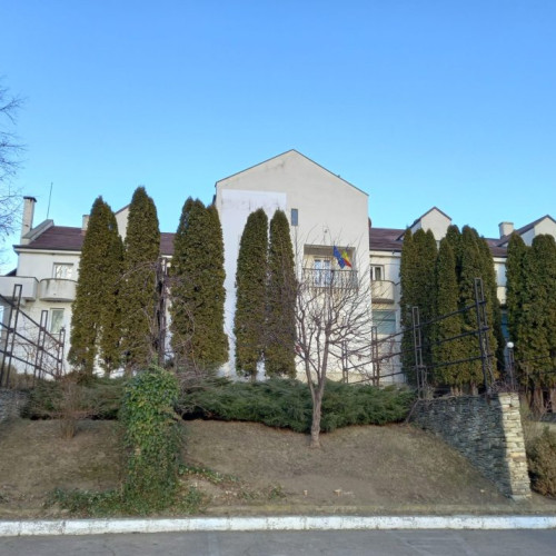 Memorialul Ipotesti gazduieste studenti de la Facultatea de Arte din Galati pentru sesiunea de pictura si spectacolul "Luceafarul"