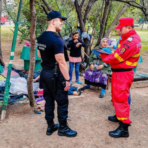 Acțiune comună pentru identificarea persoanelor fără adăpost în Piața Unirii