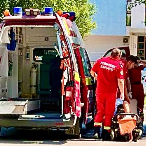 Persoană căzută pe stradă în comuna Bârla