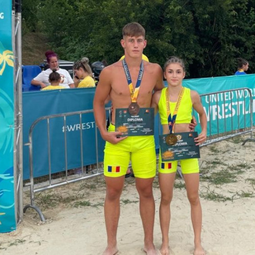 Georgiana Valia Harsan și David Soare strălucesc la Campionatul European de lupte pe plajă