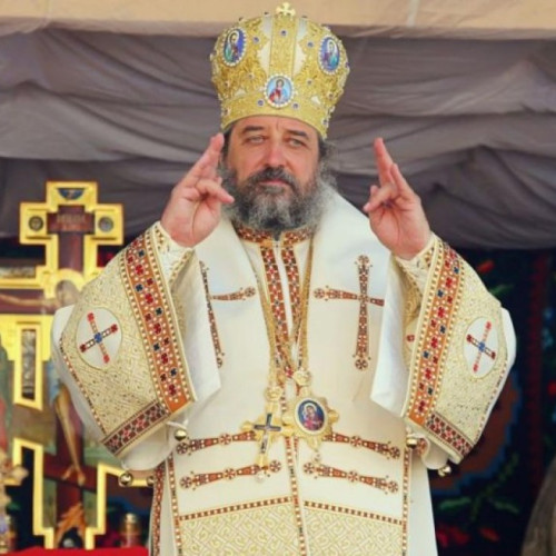 Preasfințitul Părinte Nichifor Botoșăneanul, prezent duminică în mijlocul credincioșilor