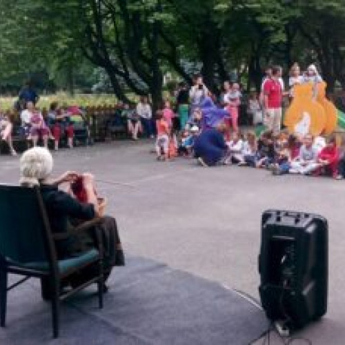 Teatrul Arlechino dă startul stagiunii estivale