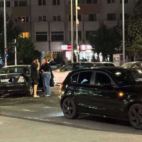 Accident rutier la Alba Iulia, implicând doi tineri șoferi