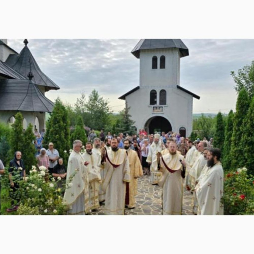 Praznuirea aflării moaștelor Sfântului Cuvios Serafim de Sarov la Mănăstirea Esanca