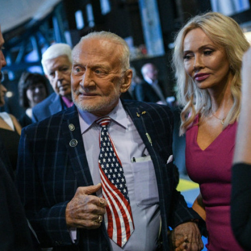 Astronautul Buzz Aldrin, după ce s-a căsătorit la 93 de ani cu românca Anca Faur: „Sunt cel mai norocos om din lume”