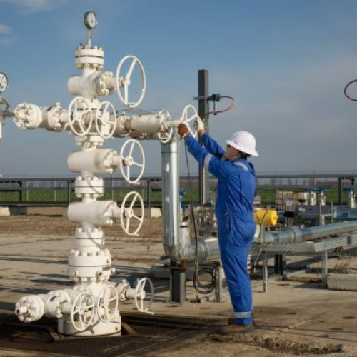 Scăderea producției de țiței până în 2027