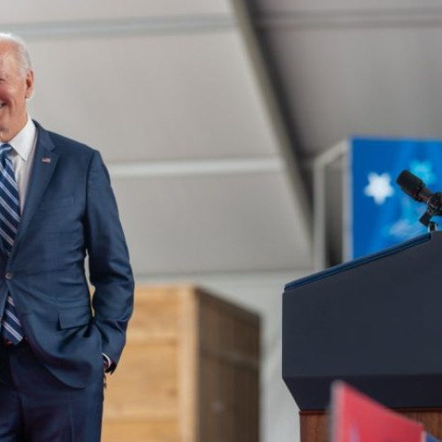 Joe Biden se retrage din cursa pentru prezidențiale, oferind sprijin Kamalei Harris