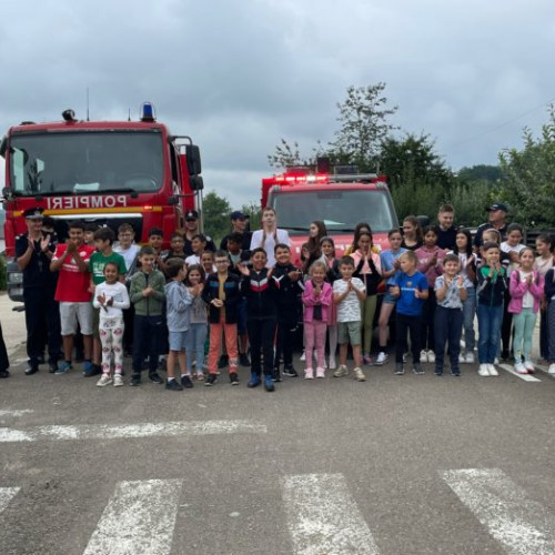 Activitate educațională pentru copii organizată de pompierii botoșăneni