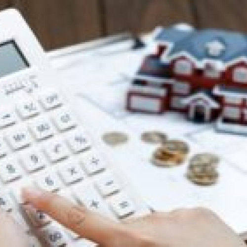 O nouă taxă va apărea pe facturile de energie electrică din 1 octombrie