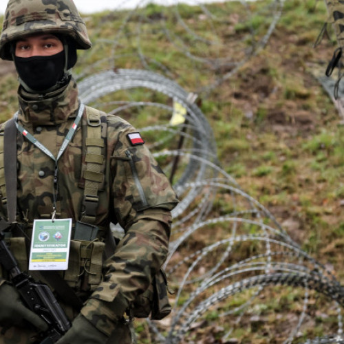 Polonia își va tripla contingentul militar la granița cu Belarus
