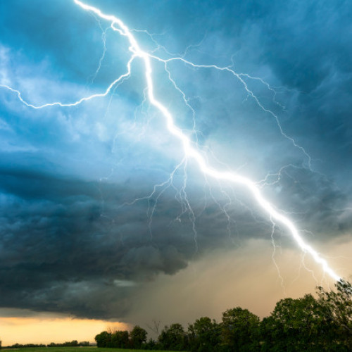 Caz tragic în Austria: tânăr de 22 de ani lovit mortal de trăsnet