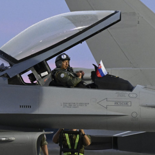 Slovacia primește primele avioane de luptă F-16 Block 70 de la Lockheed Martin