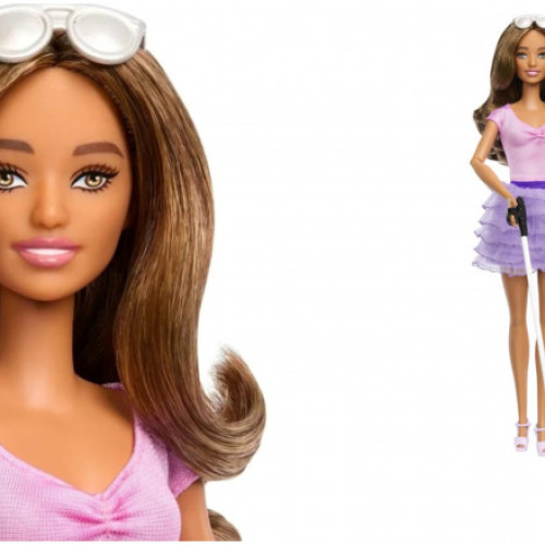 Mattel lansează prima papusă Barbie nevăzătoare, după 60 de ani de la debutul original