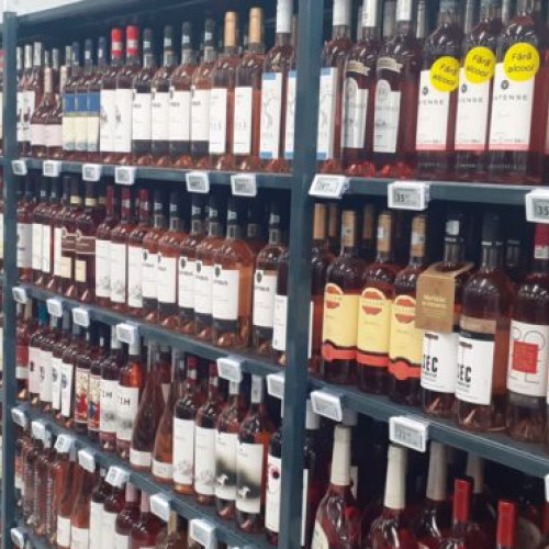 Noua lege impune verificarea actelor de identitate pentru vânzarea produselor alcoolice și a țigărilor