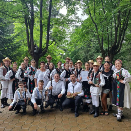 Ansamblul "Florile Bihorului" câștigă trofeul la Festivalul Internațional de Folclor