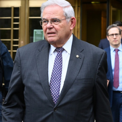 Senatorul Robert Menendez, acuzat de corupție, își va da demisia