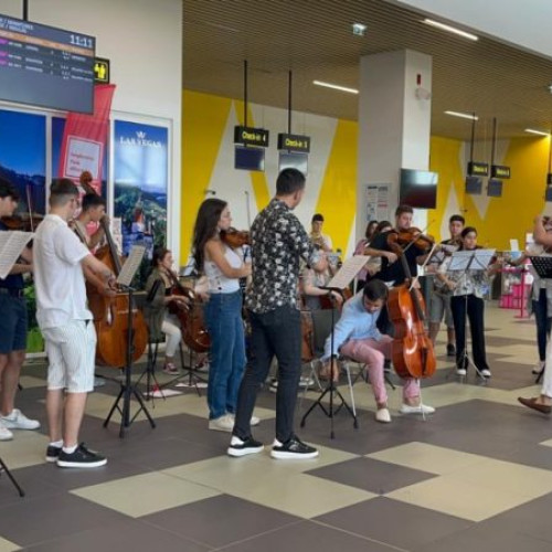 Un concert inedit la Aeroportul Internațional Brașov Ghimbav