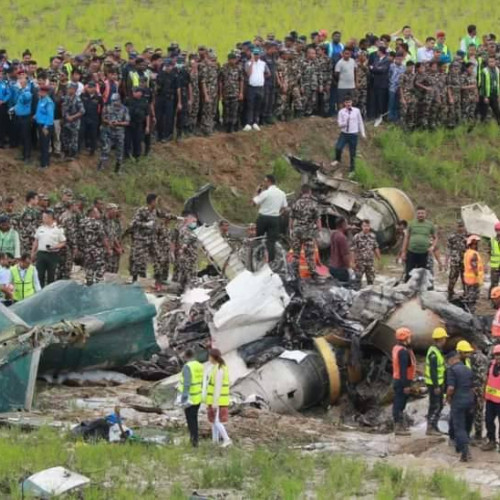 Accident grav de avion în Nepal: 18 morți și un supraviețuitor