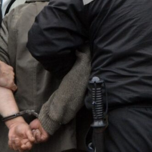 Doi bărbați reținuți pentru violență și tulburarea ordinii publice în Vaslui