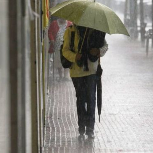 Avertizare meteorologică: COD PORTOCALIU pentru averse torențiale