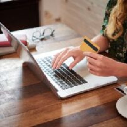 Provocările financiare ale consumatorilor și rolul împrumuturilor online