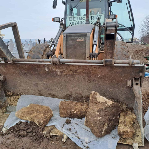 Ancheta privind distrugerea sarcofagului roman din Alba Iulia continuă