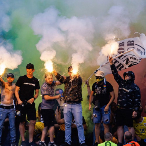 Federația Română de Fotbal sancționată de UEFA din cauza comportamentului rasist al suporterilor