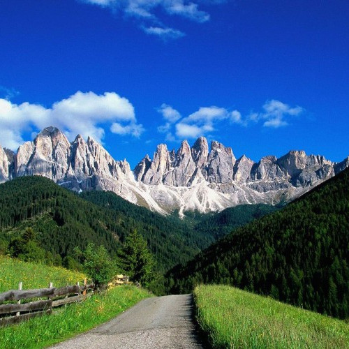 Bugetarii beneficiază de o nouă minivacanță în august