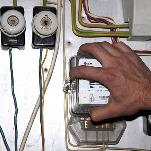 Sâmbătă, mai multe străzi din Botoșani rămân fără energie electrică