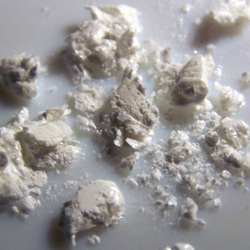 Patru arestați preventiv și trei sub control judiciar pentru trafic de droguri în Brașov