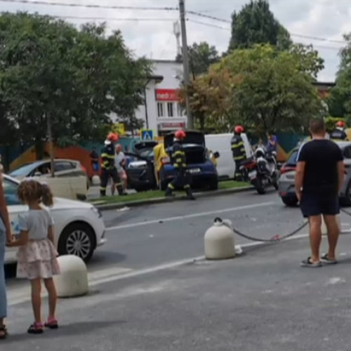 Un bărbat sub influența alcoolului a provocat patru accidente în București