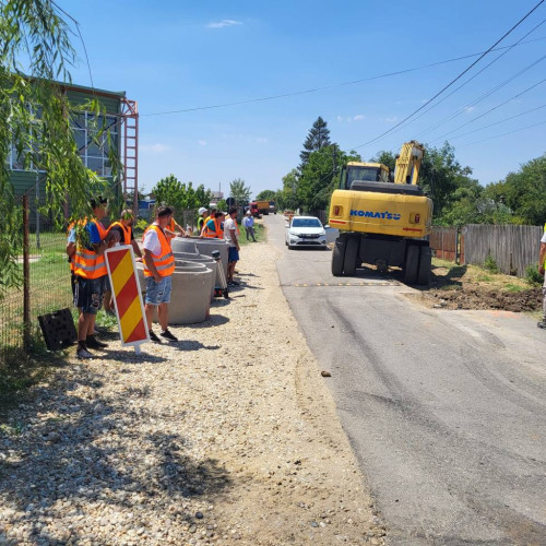 Extinderea rețelei de canalizare în comuna Petrești