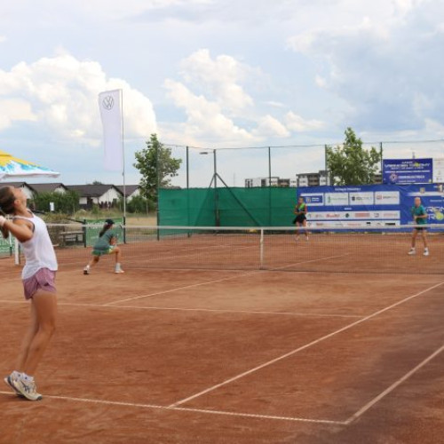 A început ziua finalelor la Turneul Internațional Junior Vrancea Trophy