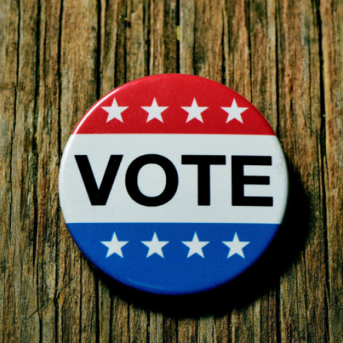 Sondaj recent: Donald Trump conduce în fața lui Kamala Harris