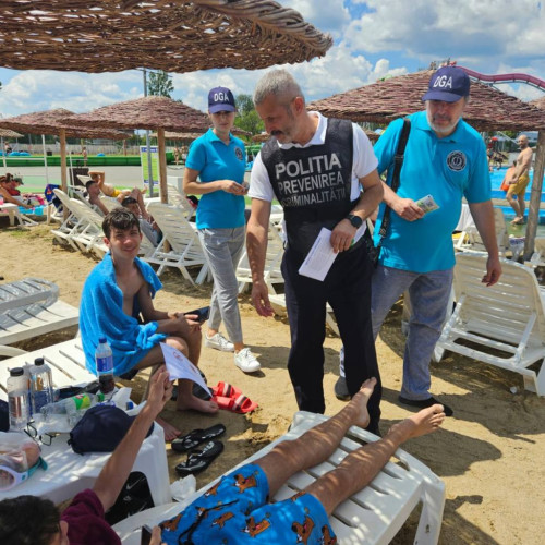 Testarea ochelarilor care simulează consumul de droguri, la Târgoviște