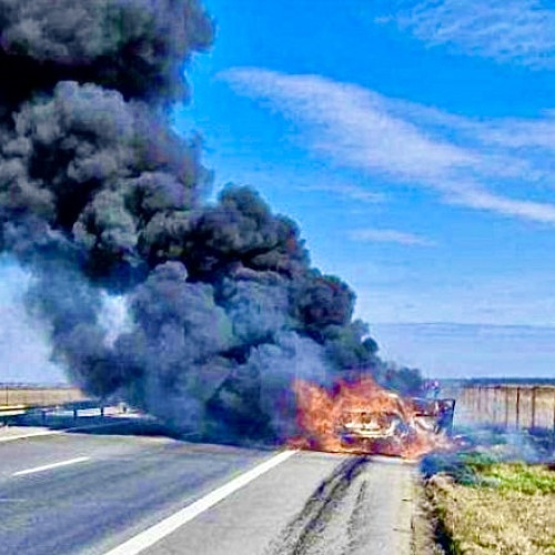 Incendiu auto pe Autostrada A1, între București și Pitești