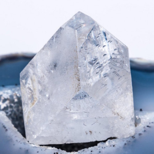 Un muncitor din India găsește un diamant de 19,22 carate, care îi schimbă viața